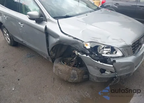 2012 Volvo Xc60 3.2/3.2 Platinum/3.2 Premier/3.2 Premier Plus z USA, uszkodzony, nr VIN YV4952DZ9C2268502